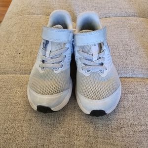 Girl's Nike sneakers